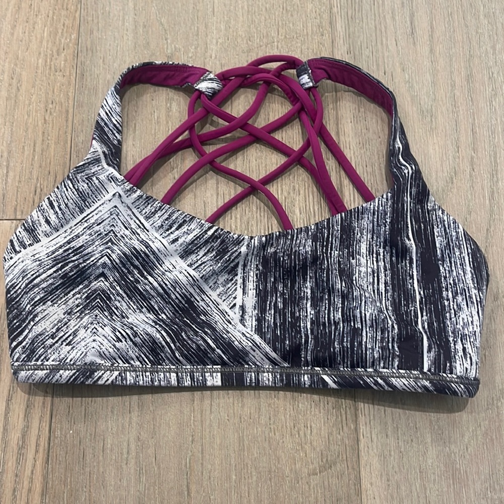 Lululemon bra